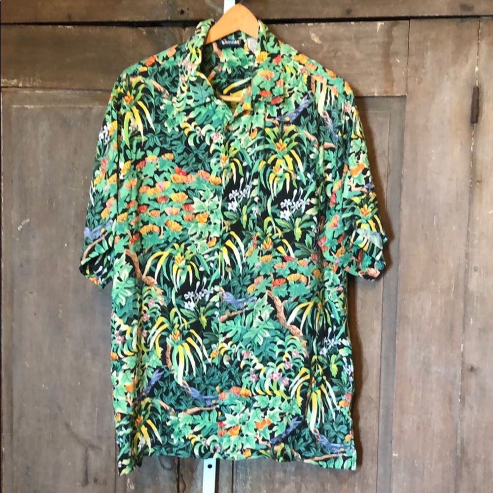 Vintage Hawaiian style camp shirt - great pattern